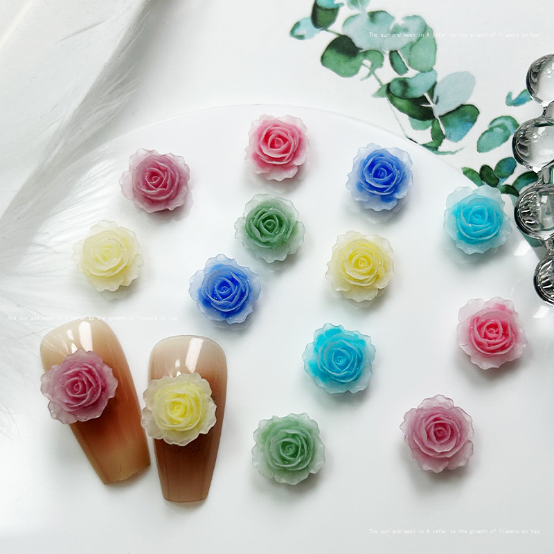 Resin Art Rose Petals - 10ชิ้นเครื่องประดับเล็บทำจากเรซินรูปดอกกุหลาบสวยงามอุปกรณ์ตกแต่งเล็บดีไซน์กลีบกุหลาบกลีบกุหลาบ DIY อุปกรณ์เสริมจิวเวลรี่ตกแต่งเพชรเทียม