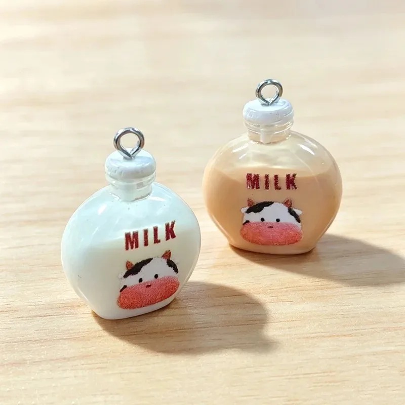 Resin Art Bottle - จี้เรซิ่นรูปขวดนมวัวน้อยน่ารัก 10 ชิ้น จี้รูปเครื่องดื่มจำลอง อุปกรณ์เสริมน่ารักสำหรับงาน DIY