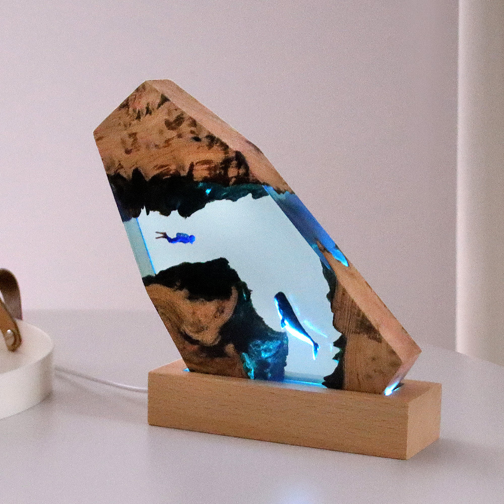 ของตกแต่งบ้านรูปนักดำน้ำในถ้ำใ - Resin Art Anniversary Gift บทวิจารณ์และราคา