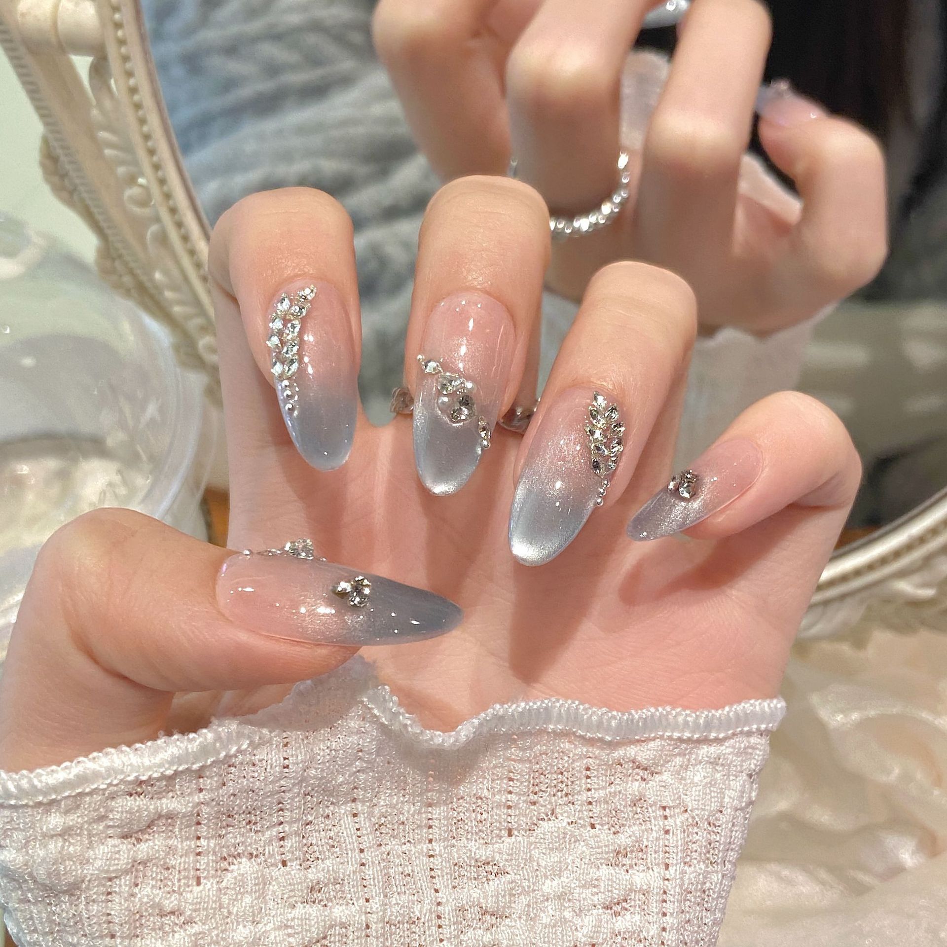 เล็บปลอมรูปวงรีขนาดกลาง 10 ชิ้ - Resin Art Ocean บทวิจารณ์และราคา